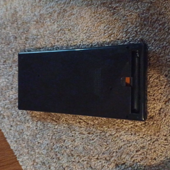 FREE Funny huge remote - Picture 2 of 3